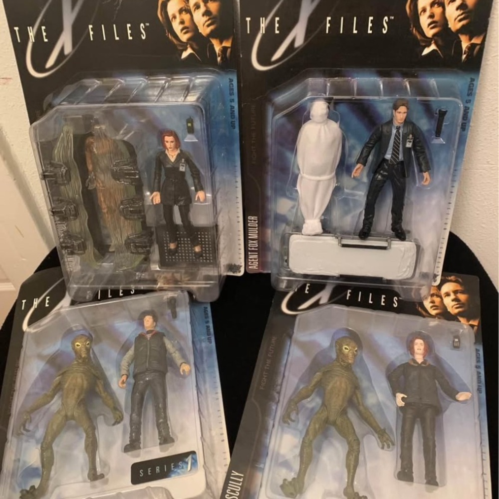 The X-Files Action Figure Set
